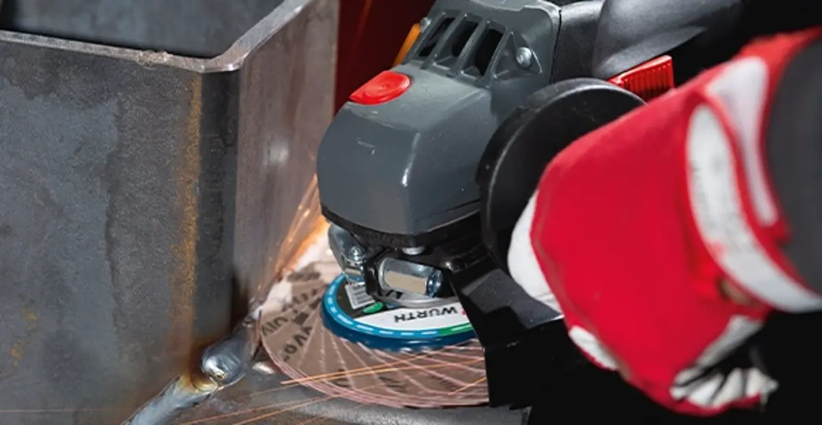 HÅNDBOG TIL OVERFLADEBEHANDLING